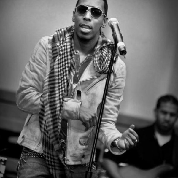 Deitrick Haddon artist photo