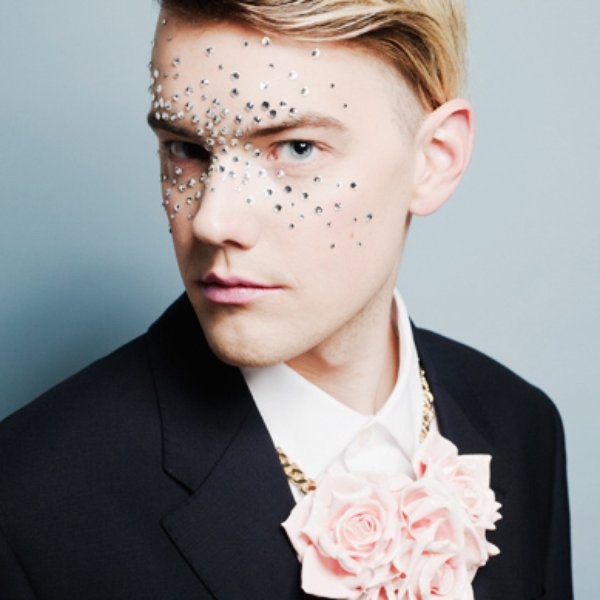 Diamond Rings artist photo