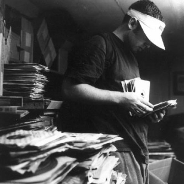 DJ Shadow artist photo