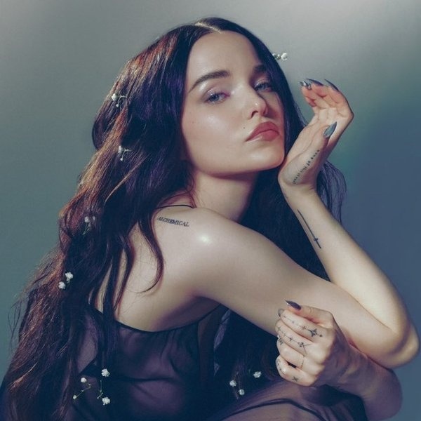 Dove Cameron artist photo