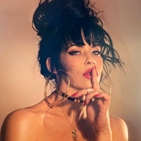 Alex Hepburn artist photo