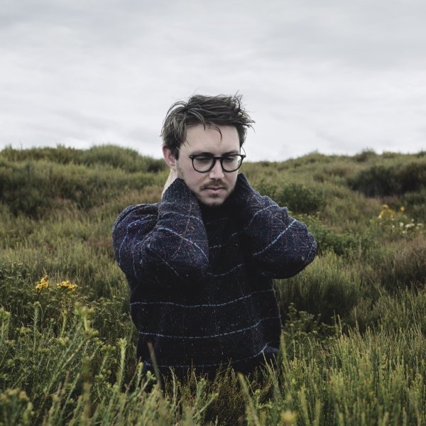 Dustin Tebbutt artist photo