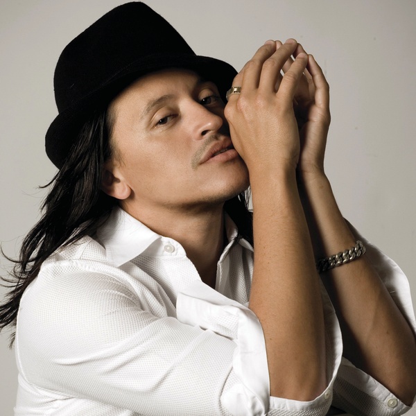Elvis Crespo artist photo