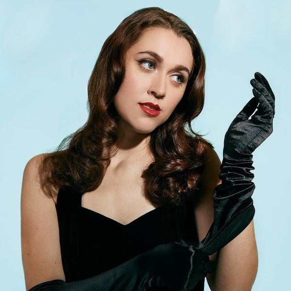 Em Beihold artist photo