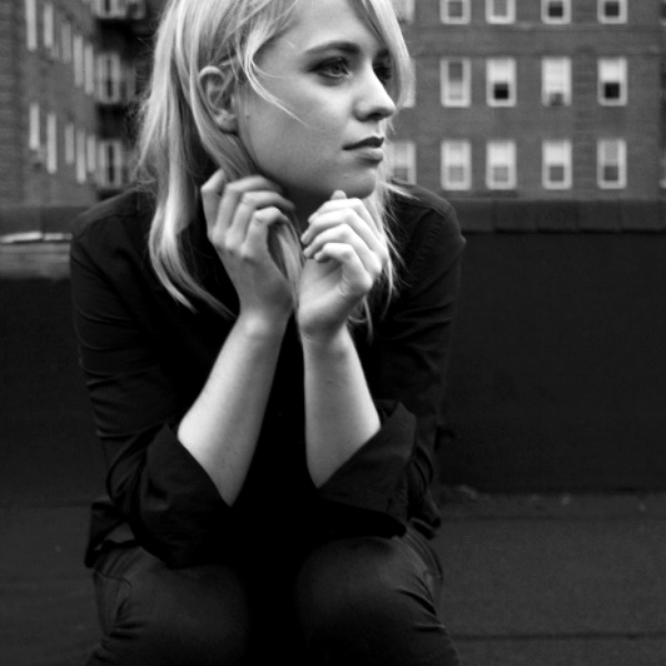 Alexz Johnson artist photo