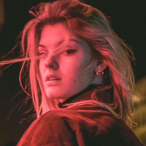 Emma Bale artist photo