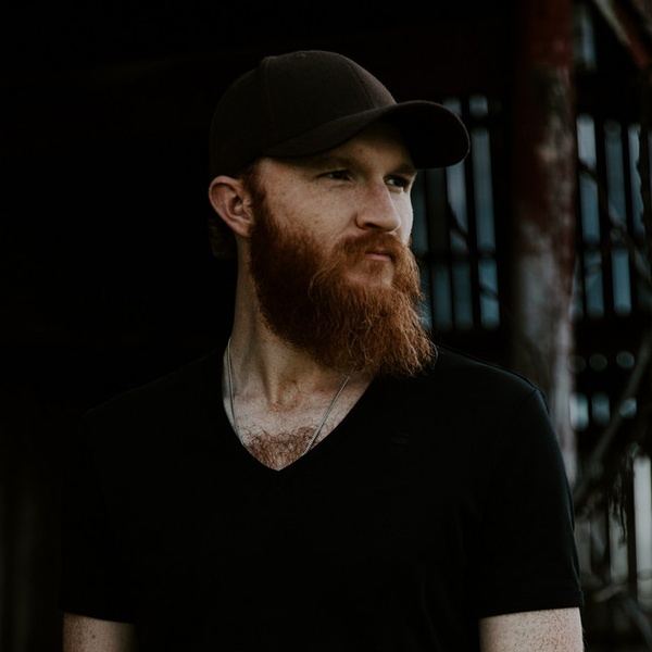 Eric Paslay artist photo