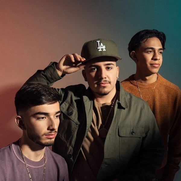 Eslabon Armado artist photo