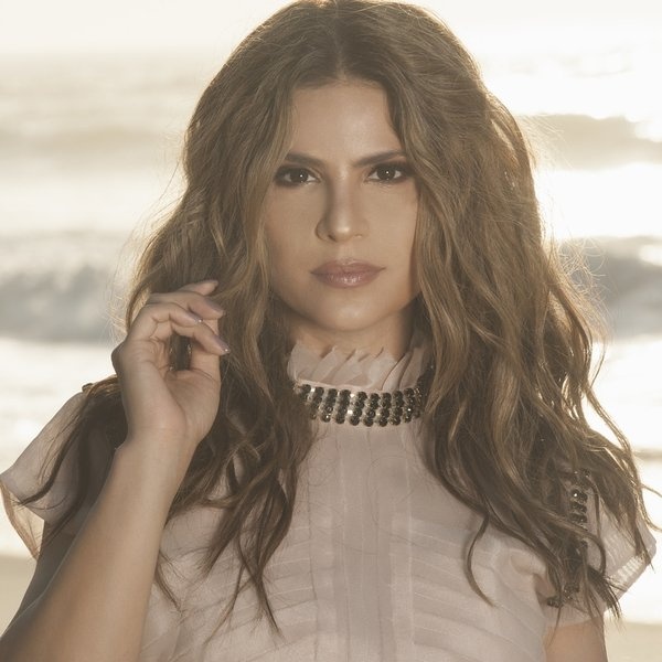 Aline Barros artist photo