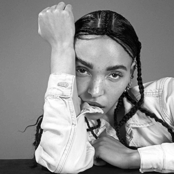 FKA twigs artist photo