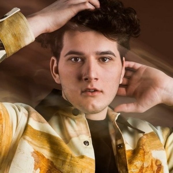 Gjon's Tears artist photo