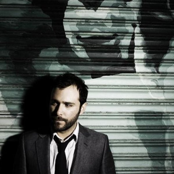 Greg Laswell artist photo