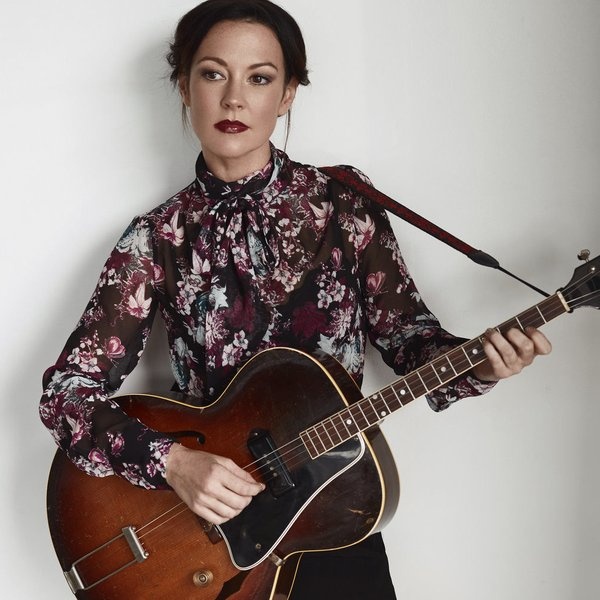 Amanda Shires artist photo
