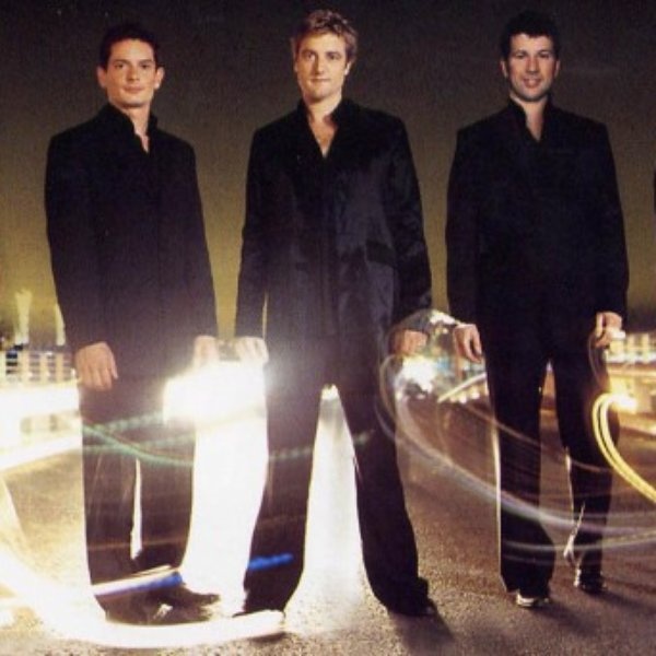 Amici Forever artist photo