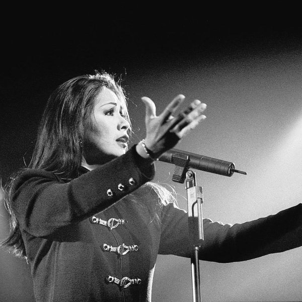 Ana Gabriel artist photo