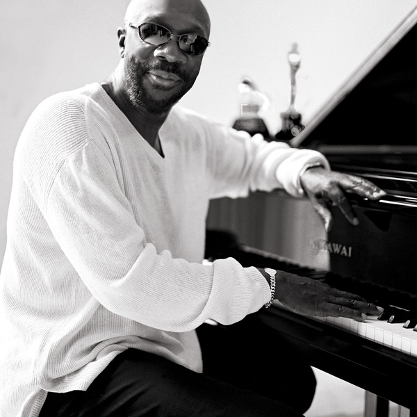 Isaac Hayes artist photo