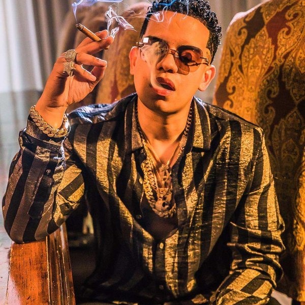 J Alvarez artist photo