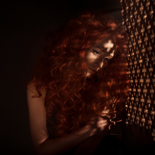 Janet Devlin artist photo