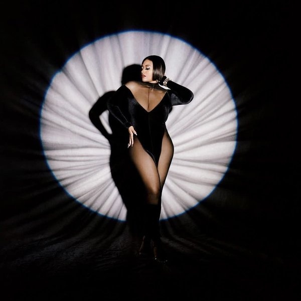 Jazmine Sullivan artist photo