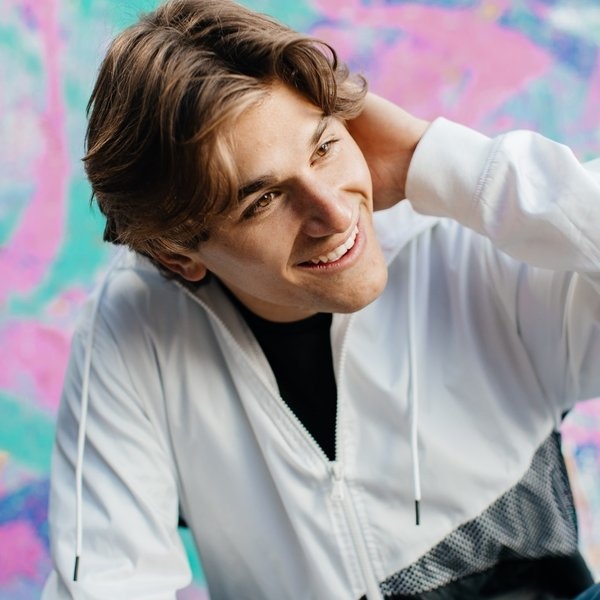 Jonah Kagen artist photo