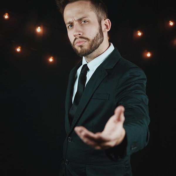 Jonathan Young artist photo