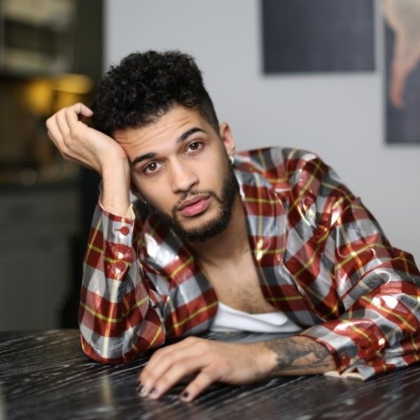 Jordan Fisher artist photo