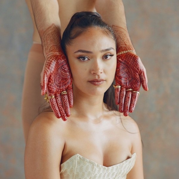 Joy Crookes artist photo