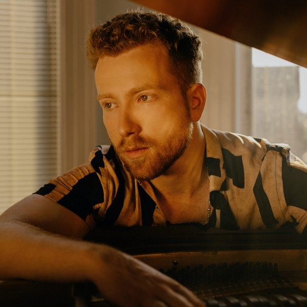 JP Saxe artist photo