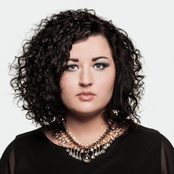 Anna Naklab artist photo