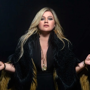 Kelly Clarkson